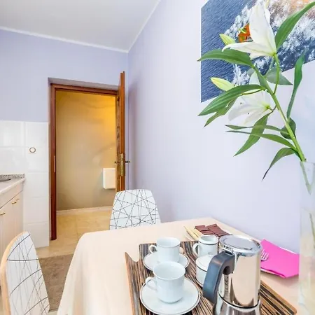 Seaside With A Swimming Pool Omisalj, Krk - 24362 Appartement